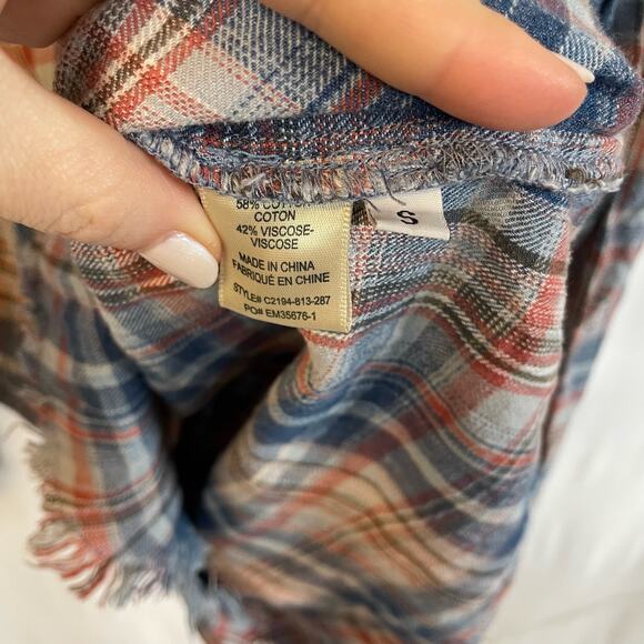 Cloth & Stone Aberdeen Indigo Plaid Check Raw Hem Frayed Top Small - Picture 6 of 7